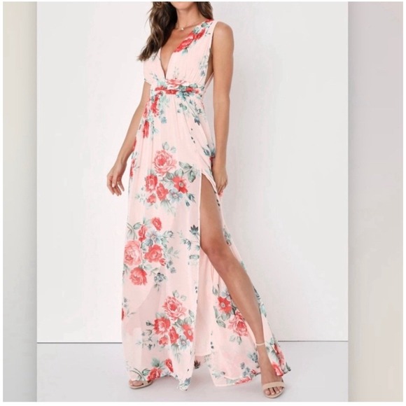 Lulus Dresses & Skirts - Lulus Blush Floral Plunge Neck Maxi Dress With Slit M Wedding Party Baby NEW